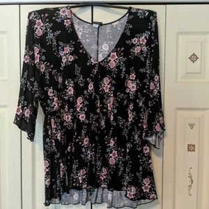 Floral on Black V-NeckTop w/ kimono style sleeves